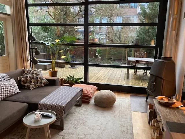 Apartmán De Oude Bakkerij Fabriek, Industriele Prachtige Woning Rotterdam 0*,  Nizozemsko